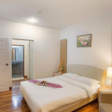 C-House & Residence Hotel Amata City Pluak Daeng Экстерьер фото