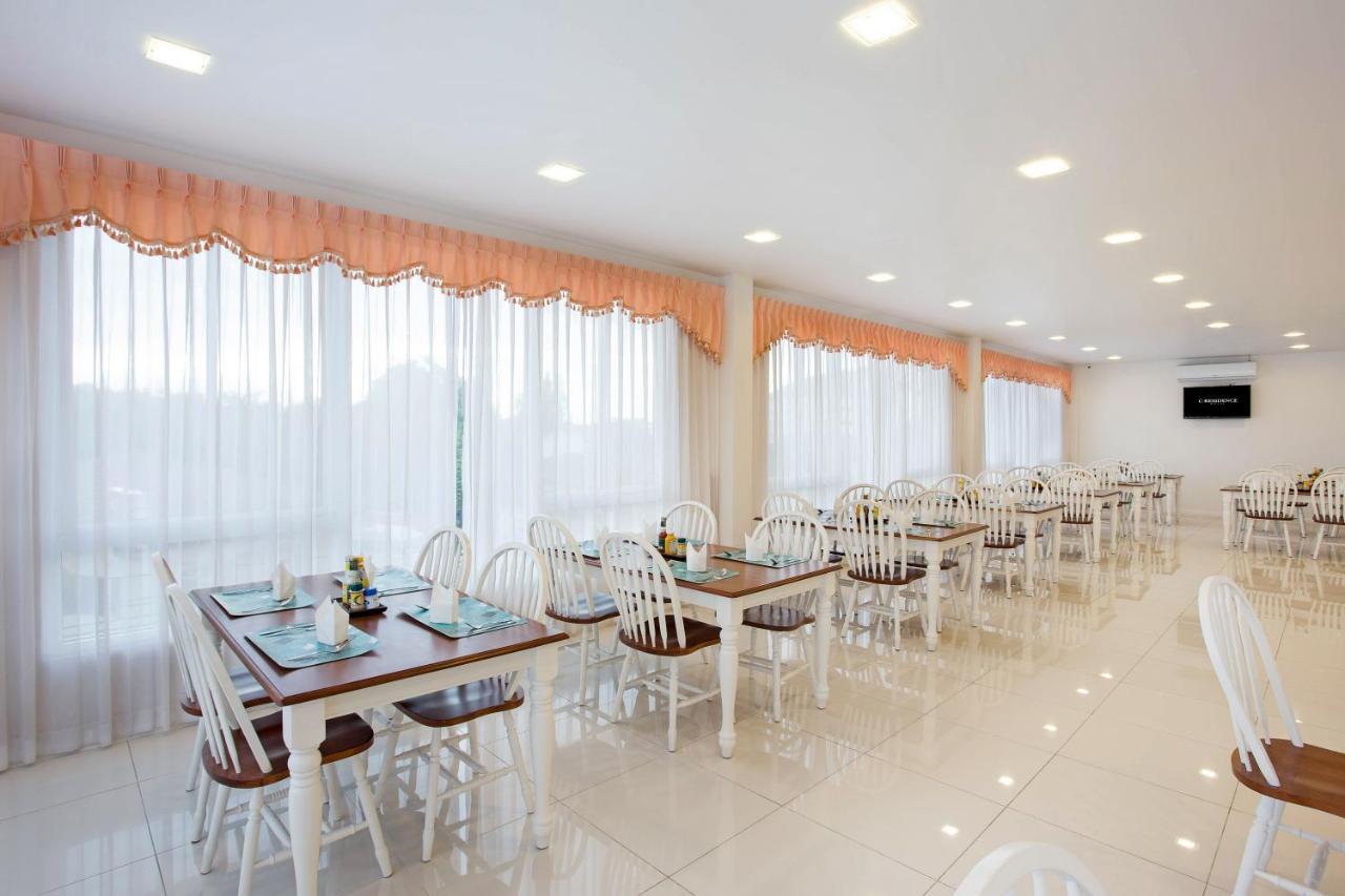 C-House & Residence Hotel Amata City Pluak Daeng Экстерьер фото